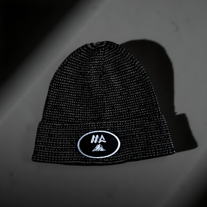 Reflecting beanie hat
